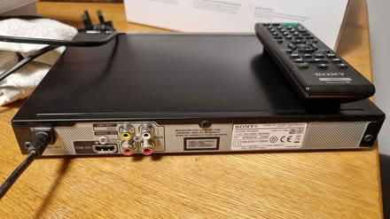 Photo of free DVD Player (Oundle, PE8) #2