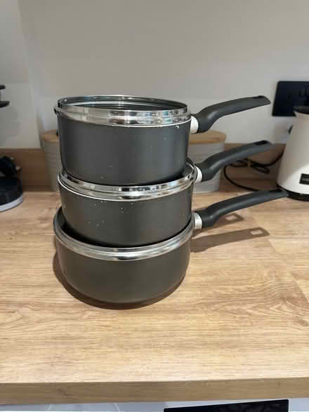 Photo of free 3 saucepans (Chelmsford CM1) #1