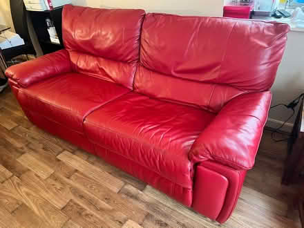 Photo of free Quality leather, electric recliner, large 2 seater Sofa (Branksome BH13) #4