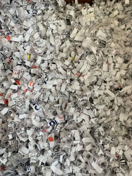 Photo of free box of shredded paper (Lawrence/ El Camino Real) #1