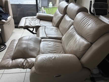 Photo of free 2 x 3 leather recliners (Ettalong Beach) #1