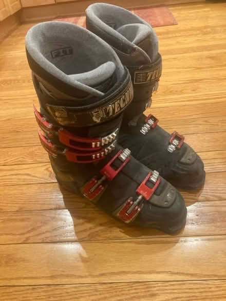 Photo of free Men’s tecnica ski boots (East somerville ma) #1