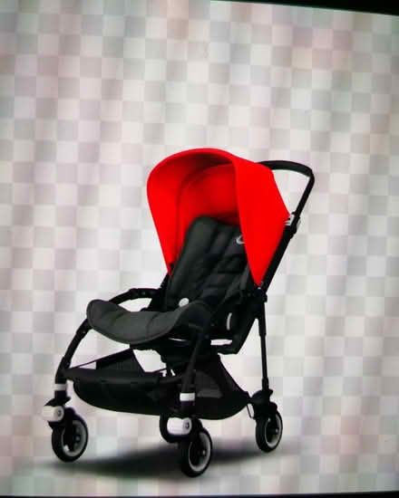 Photo of Bugaboo bee pushchair (Poplar E14) #1
