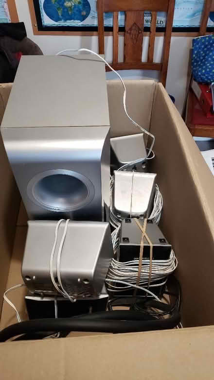 Photo of free Panasonic DVD Home Theatre Sound System (Linslade LU7) #1