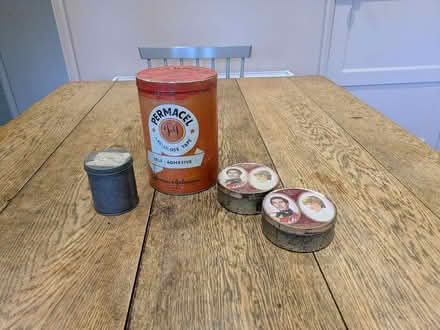 Photo of free Vintage tins (Finstall B60) #1