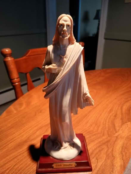 Photo of free Religious statue (North Reading, MA) #1