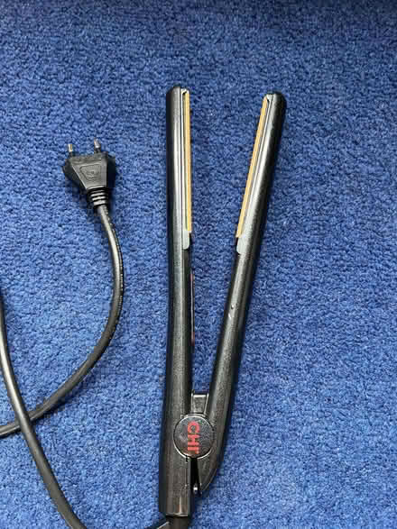 Photo of free Chi hair straightener - not working well (Jericho OX1) #1