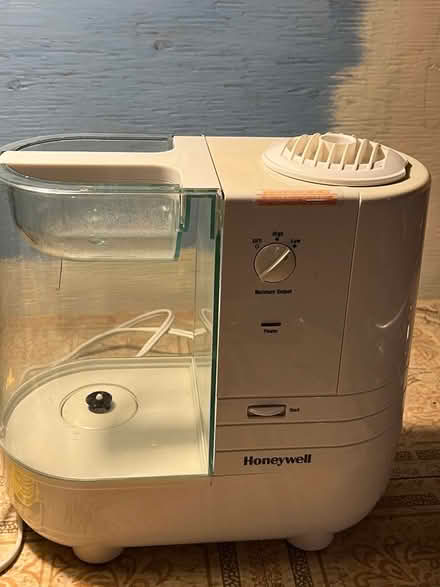 Photo of free Honeywell mist humidifier (Hintonburg) #1