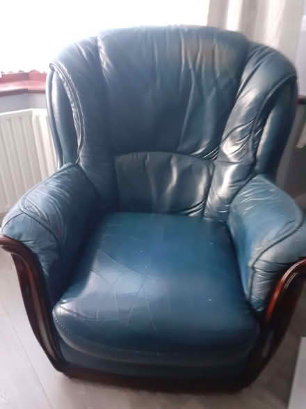 Photo of free 3 piece leather suite (Mottingham SE9) #3