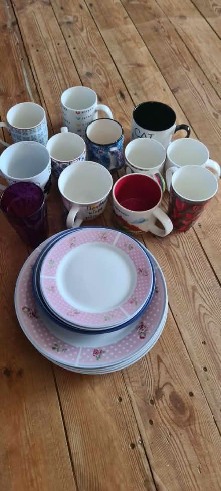 Photo of free Plates and cups (Wellingborough) #3