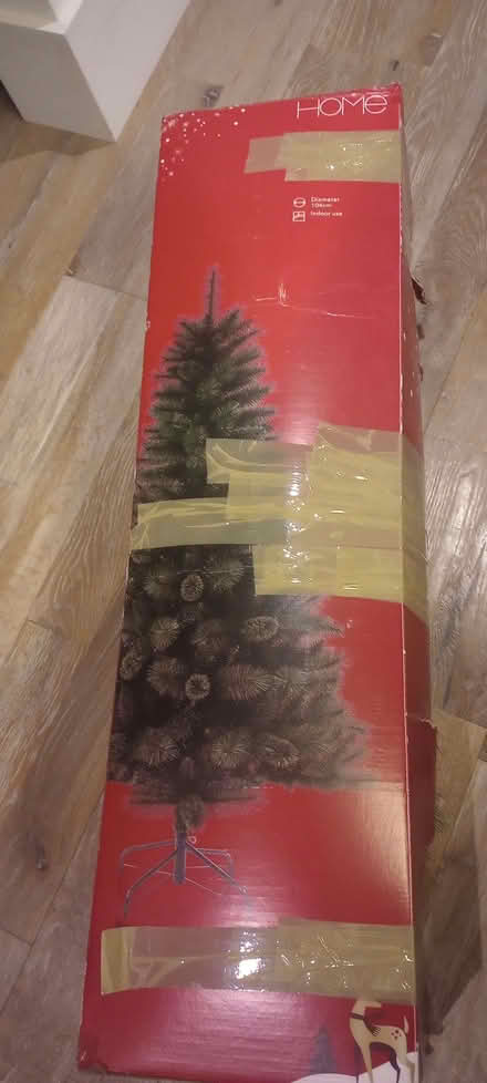 Photo of free 6ft Christmas Tree 🎄 (Saint George's CO2) #1