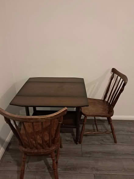 Photo of free I'm offering this table with two chairs (Coppull PR7) #1