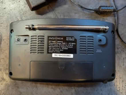 Photo of free Tabletop HD Radio (Seattle Bitter Lake) #3