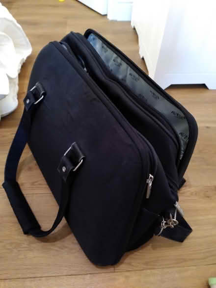 Photo of free Changing bag - black - Avent brand (Byfleet KT14) #1