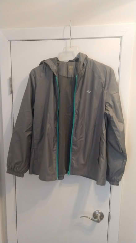 Photo of free Woman windbreaker (Basking Ridge) #1