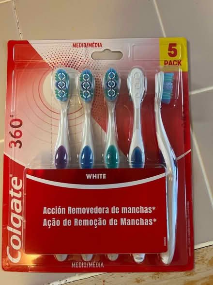 Photo of free Brand new toothbrushes 5 pack (Cliffside Park) #1