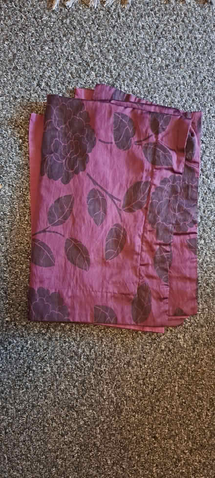 Photo of free Pair of deep purple pillow cases (AB16) #1