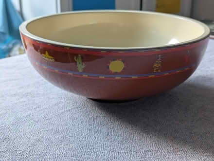 Photo of free Large ceramic bowl (North Herts SG4) #1