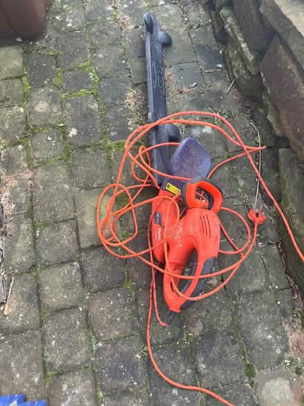 Photo of free Flymo electric hedge trimmer (Dore S17) #2