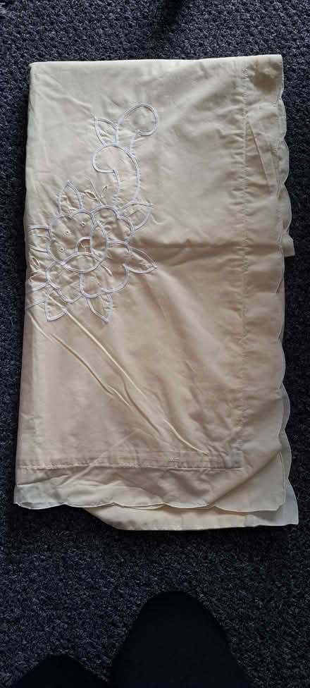 Photo of free Single duvet cover and pillow case (AB16) #1