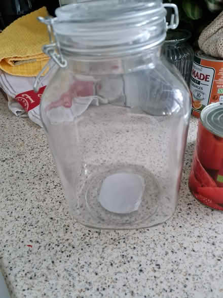 Photo of free large storage jar (SK11) #1