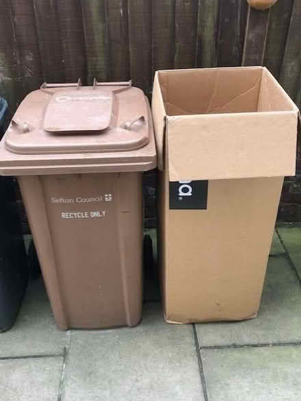 Photo of free Large cardboard box (Southport PR9) #1