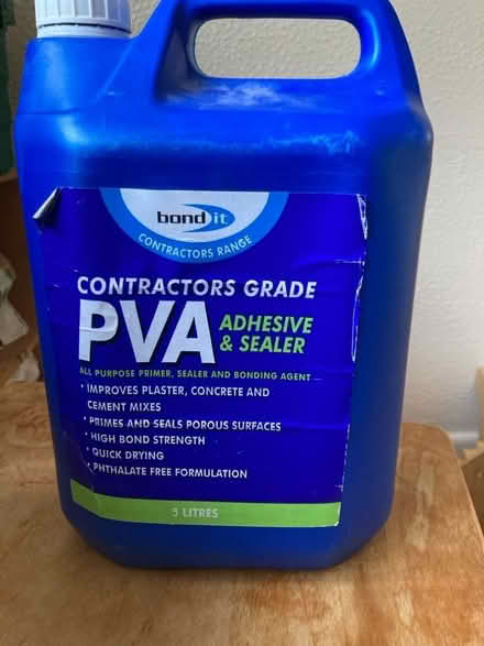 Photo of free PVA adhesive and sealer (Chineham RG24) #1