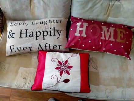 Photo of free Cushions (CT10) #1