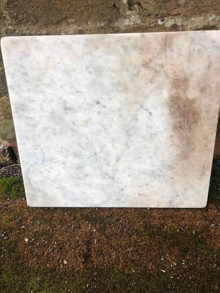 Photo of free White Marble Slab (Amersham HP6) #2