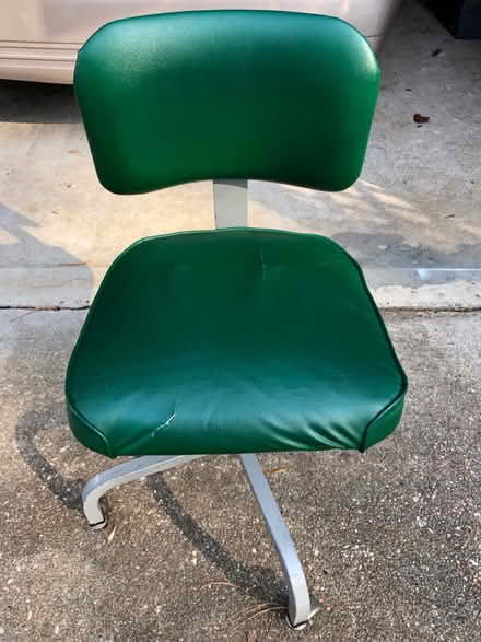 Photo of free Office desk chair (Bethesda- River Rd & Wilson Ln) #1