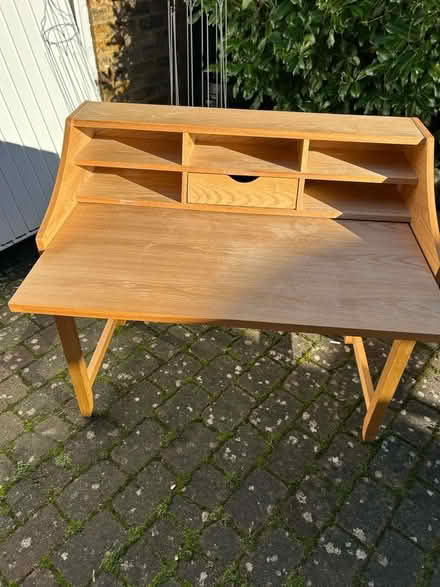 Photo of free Desk (Bourne End SL8) #1