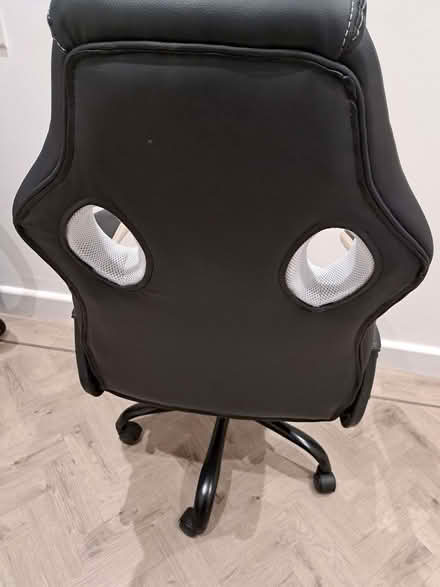 Photo of free Gaming Chair (Kingswinford DY6) #3