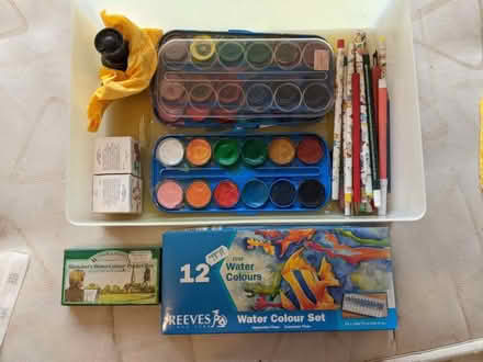 Photo of free Various pencils and watercolour paints (Chipping Sodbury BS37) #3