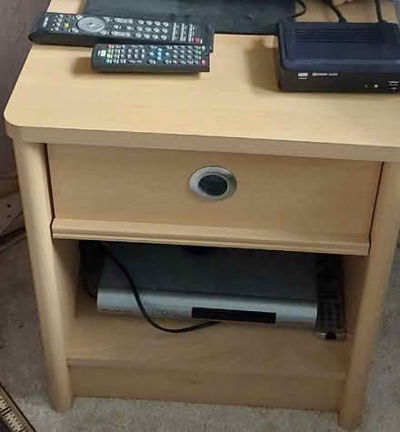 Photo of free TV table (Quinton B62) #1