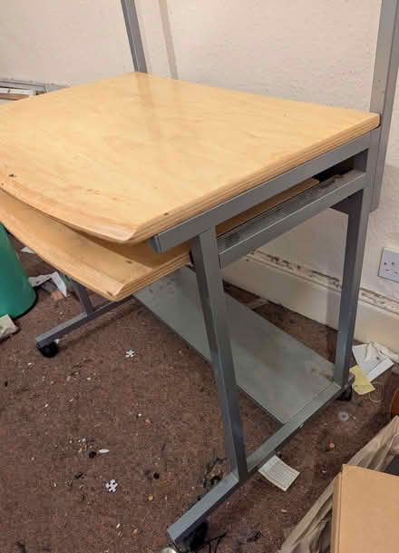 Photo of free Computer desk (Shrewsbury SY1) #4