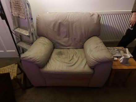 Photo of free Settee and 2 chairs (Mytholmroyd) #3