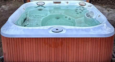 Photo of free Jacuzzi hot tub (Old Mountain View) #1