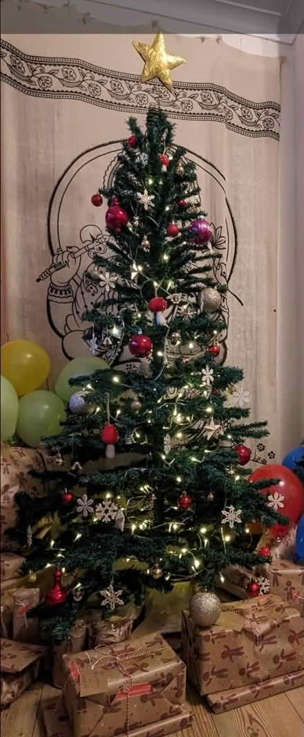 Photo of free Fake Christmas Tree (Dagenham) #1