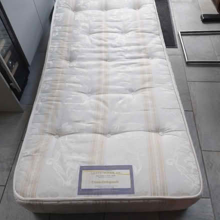 Photo of free Single mattress (Morden SM4) #1