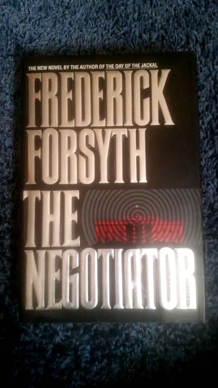 Photo of free Frederick Forsyth - The Negotiator (Queen and Rutherford) #1