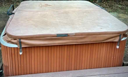 Photo of free Jacuzzi hot tub (Old Mountain View) #2