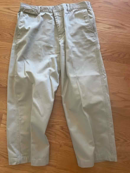 Photo of free Men’s pants, needs repair (85/Saratoga Ave) #1