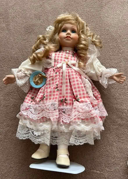 Photo of free Porcelain dolls x 6 (Bath) #3