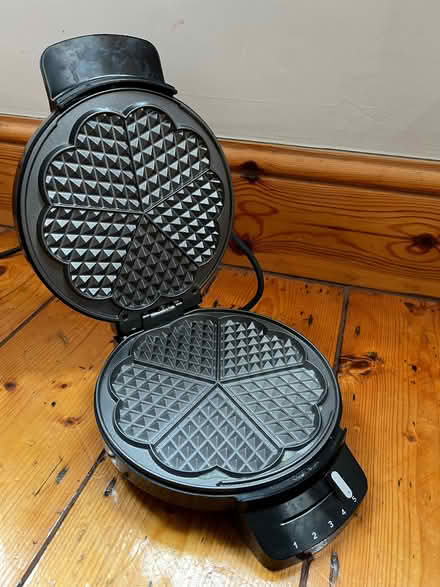 Photo of free Norwegian waffle maker (Oldfield Park) #1