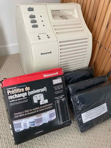 Photo of free HEPA Air Cleaner (San Anselmo) #1