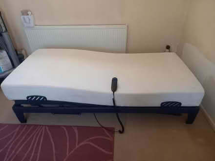 Photo of free Single electric bed with mattress (Ty Canol NP44) #2