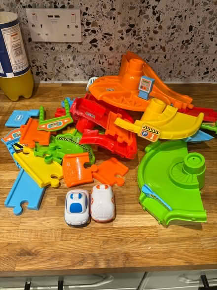 Photo of free Toy track and cars (MK3 west Bletchley) #2