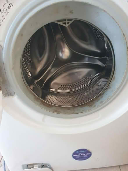 Photo of free Washing machine (needs cleanup) (Bridlington YO16) #4