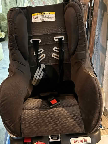 Photo of free Child’ car seat (Carnegie area) #1