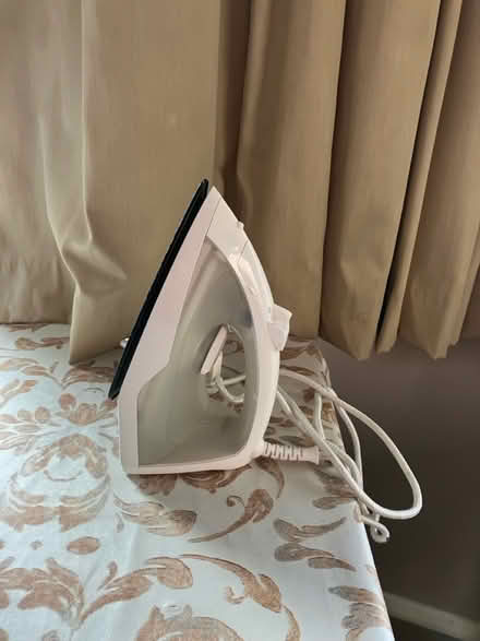 Photo of free Steam Iron (Roedean Road, BN13 2BU) #1